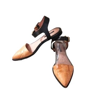 Rachel Zoe Snakeskin Embossed Pointed Toe Flats Tan and Black size 6.5